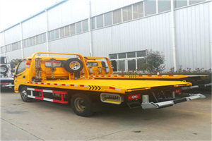 永顺附近拖车救援搭电