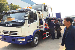 永顺汽车道路救援拖车价格